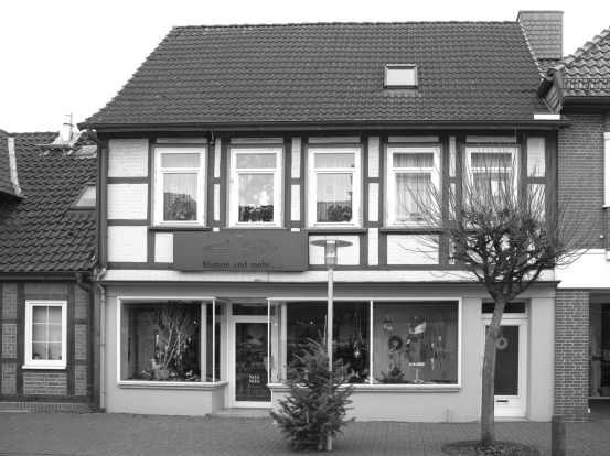 Hannoversche Neustadt 10 Hannoversche Neustadt 10 - Haus Laspe - Wann und von wem das Haus in der Hannoverschen Neustadt Nr. 10 gebaut worden ist, lässt sich heute nicht mehr feststellen.
