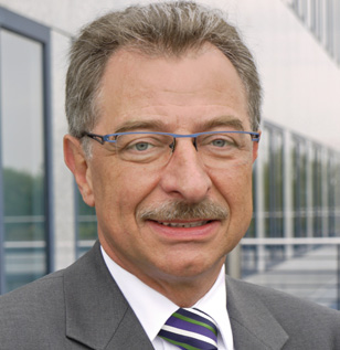 Datenschutz im Internet Vorwort Prof. Dieter Kempf Über 0 Prozent aller Deutschen nutzen das Internet.