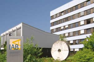 Forschungseinrichtungen unterschiedliche Rechtsformen haben, z. B. gemeinnützige Stiftung, gemeinnützige GmbH, gemeinnütziger eingetragener Verein.