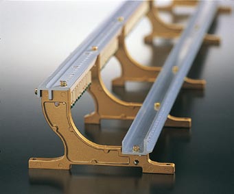 Elements of RX Series Touch Extruded Aluminum Action Rail The following elements of the action rail ensure proper hammer alignment for stable, consistent touch and tone: Extrusion The extrusion
