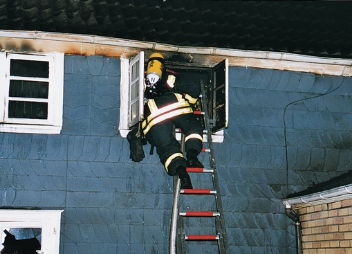 BWR Bewertung größer 209 a Abweichung in der Regel möglich 200 bis 209 a Abweichung eventuell möglich (detaillierte Einzelfallbetrachtung) kleiner 200 a Abweichung in der Regel nicht möglich a