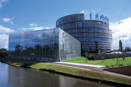 Der Europäische Rat tagt in Brüssel und trifft wichtige Entscheidungen wie: Was sind die Schwerpunkte für die nächsten Jahre? In welchen Bereichen sollte die EU noch Gesetze machen?