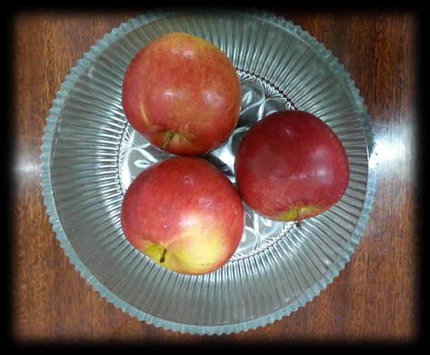 Unser Sortiment Apfel Producktcode: F001 Die in Äpfel enthaltenen Fruchtsäuren wirken verdauungsfördernd und appetitanregend und sie wirken sich reinigend auf die Zähne aus.