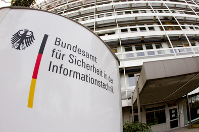 Kontakt Bundesamt für Sicherheit in der Informationstechnik (BSI) Thomas Haeberlen Godesberger Allee 185-189 53175 Bonn Tel.