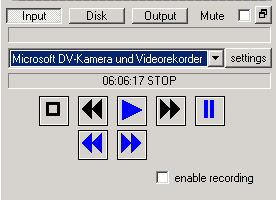 Bearbeiten einzelner Szenen Klicken Sie auf Abspielen, um die Kassette im MiniDV Camcorder abzuspie len.