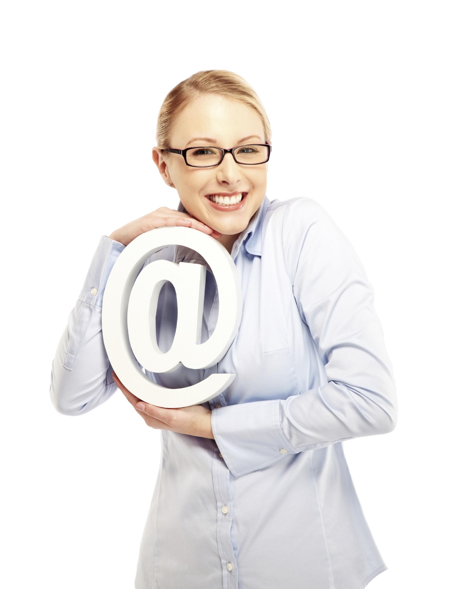 Was ist SecureMail@docsellent? Die klassische E-Mail hat die Sicherheit einer offenen Postkarte und eignet sich damit nur sehr eingeschränkt für die Kommunikation im geschäftlichen Bereich.