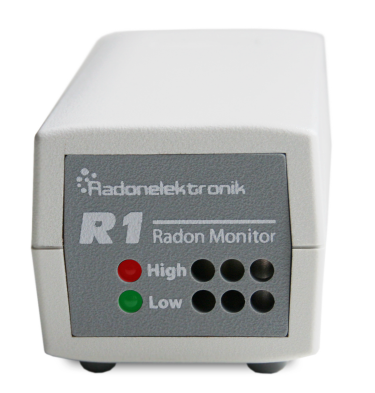 2 Messgerät und Messung Der R1 Radon Monitor zeichnet sich durch seine kompakte Bauweise und die sehr einfache Bedienung aus (Abb. 1).