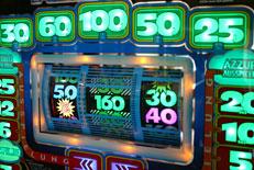 Sucht - Glücksspielarten Min. 80% der hilfesuchenden Spieler spielen primär an Geldspielautomaten!