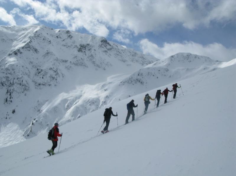 Mein Weg zum Übungsleiter Skitour Ein Teilnehmer berichtet Atmosphäre: War während des Lehrgangs sehr gut.