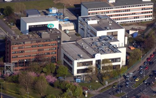 Fraunhofer UMSICHT in Oberhausen Energie Prozesse Produkte Gründung 1990 Betriebshaushalt 2012 26,4 Mio davon Industrieerträge 9,8 Mio Mitarbeiter/innen 393 Stammpersonal 225 davon im
