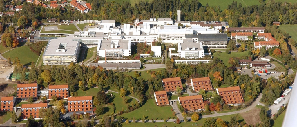Einleitung Abbildung: Aufnahme: BGU Murnau Bereits mit der Eröffnung der Klinik am 29.