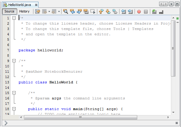Codefenster Inhalt einer Java-Datei. Schlüsselwörter in Java werden standardmäßig mit blauer Schrift gekennzeichnet.