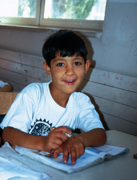 Schulpatenschaften Auch nach der Übernahme der Verantwortung für das Bildungswesen im September 1994 durch die Palästinensischen Nationalbehörden (PNA) erhalten die privaten christlichen Schulen