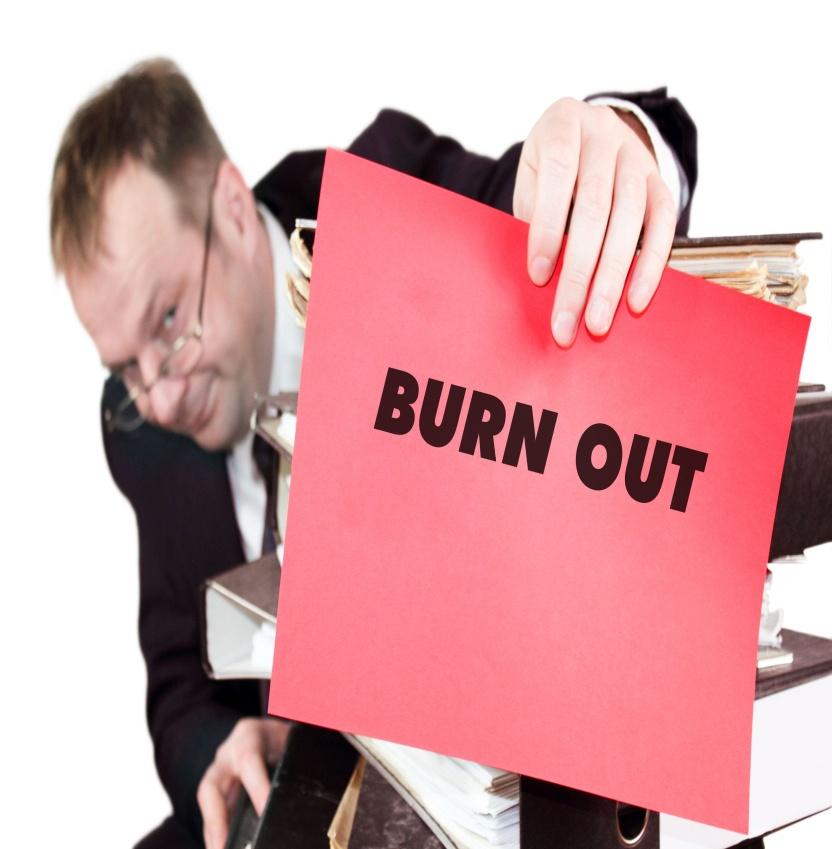 Zu den Burnout-gefährdeten Berufen zählen zum Beispiel Sozialarbeiter, Ärzte, Erzieher, Lehrer, Altenpfleger und