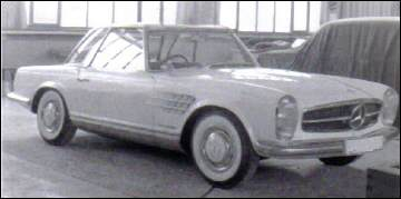 1961 - das erste 1:1 Modell mit versenkten Türgriffen und der Typenbezeichnung 220SL war fertig. Mit versenkten Türgriffen des 300SL.