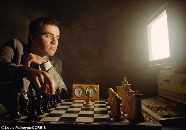 com) 2 1 3 Garry Kasparov, ungeschlagener Weltmeister von 1985 bis 1993, verlor als erster Großmeister gegen einen Computer Gewonnen haben zwei