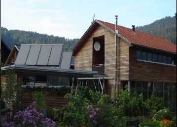3.2 Der Dachüberstand der Kollektoren darf maximal 1,0 m betragen. Der Dachüberstand wird im Bereich der Solaranlage von der Dachfläche bzw.