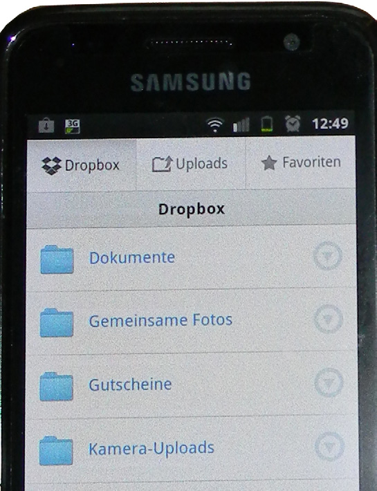 7. Dropbox mit dem Handy verbinden FLOCOM-Info BILDER TEILEN MIT DROPBOX Installiert man Dropbox auch auf dem Handy (Android, BlackBerry, IPhone) kann man nicht nur Bonusspeicherplatz verdienen