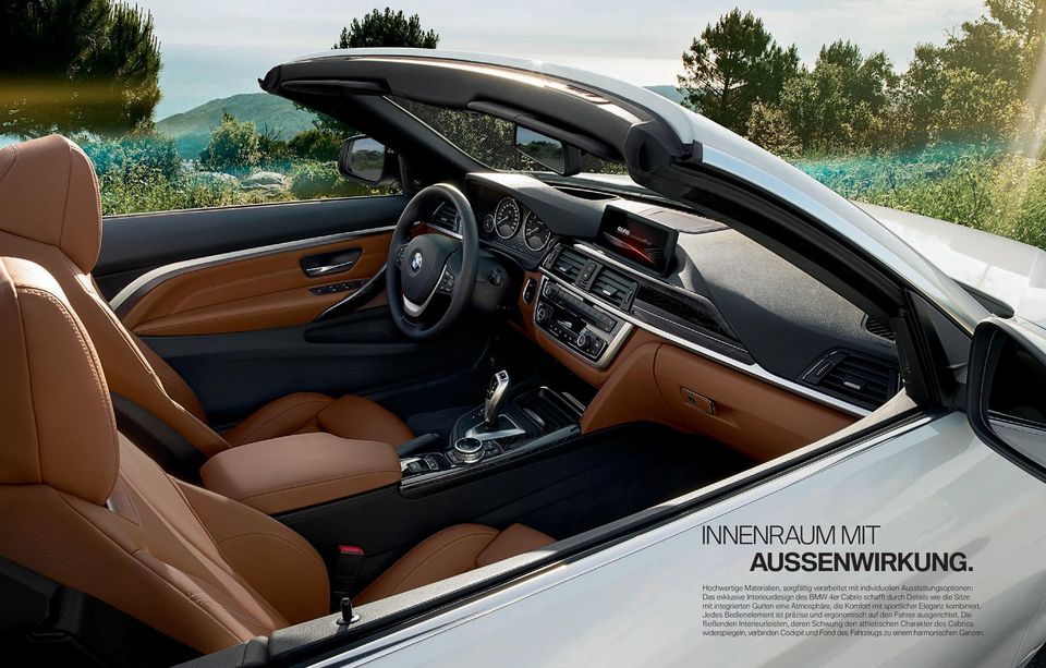 Cabrio schafft durch Details wie die Sitze mit integrierten Gurten eine Atmosphäre, die Komfort mit sportlicher Eleganz kombiniert.
