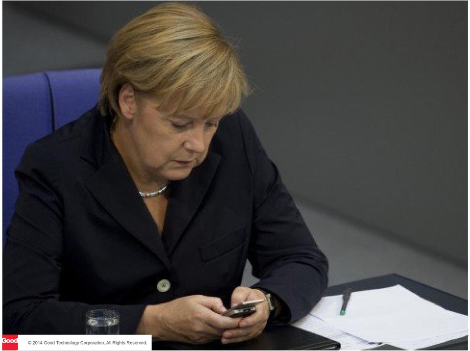 ?? Merkel mit Handy Obama Füße auf Tisch Blöde Situation: Missverständnisse aufklären Anglicismen