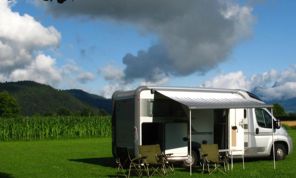 Fachausschuss Camping & Caravaning Projektskizze für einen Leitfaden Zukunftsfähiges Campingangebot in Deutschland (Förderung noch offen) Erstellung einer Case Study Mietunterkünfte für