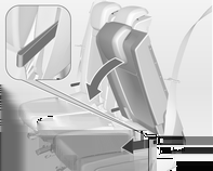 Stauraum 73 Laderaum Rückenlehnen der Rücksitze umklappen Die Rücksitz-Rückenlehne ist dreigeteilt.