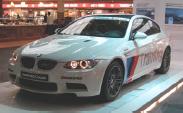 Auswertungsbeispiel: BMW Automobil-Exponat Das Unternehmen BMW ist schon seit geraumer Zeit mit diversen Standorten Werbekunde am Flughafen München.
