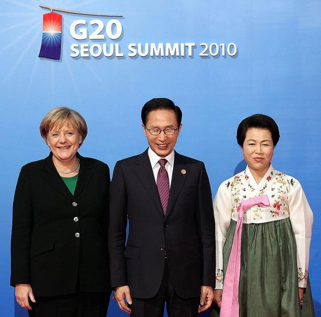 Gipfel in Seoul 2010 Titel der Präsentation G20-Entwicklungsagenda mit einem