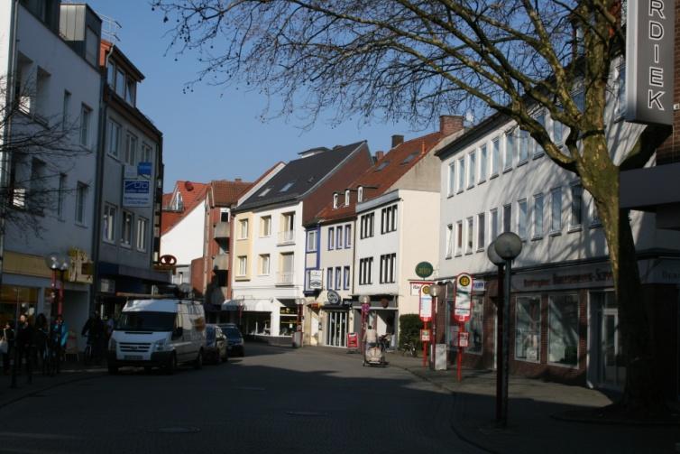 Fokus: Hasestraße, Teile Domhof, Vitihof Profil: Älteste Kaufmannsstraße der Stadt Inhabergeführter Einzelhandel und Traditions-, und
