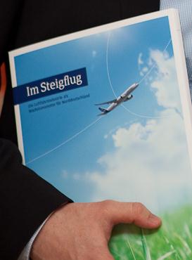Im Steigflug Die Luftfahrtindustrie als Wachstumsmotor für Norddeutschland ist eine