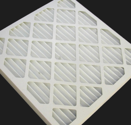 4 Anwendungsgebiete und Beispiele Filtration Komposition Kardiertechnik trifft Extrusionstechnik Verbundmaterial als faltfähiges Tiefenfiltermedium in Klimaanlagen 100% sortenreines Polyester