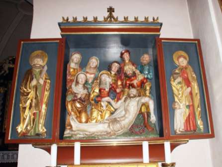 Abb. 17: Der Katharinenaltar mit barocker Maria-und-Kind-Figur, linker Nebenaltar Abb.