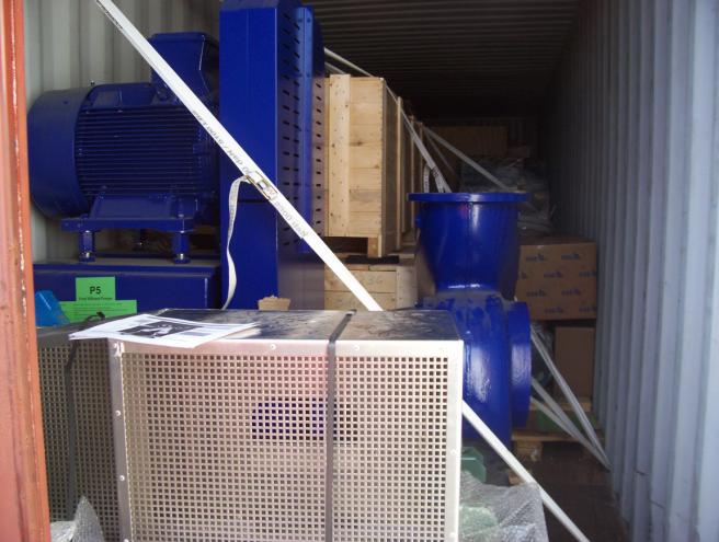 21. Containerverladung Die Ladung im Container muss nach allen Seiten gegen Verschieben gesichert werden, vor allem zur Tür hin.
