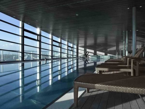 Club Olympus Spa & Fitness Exklusiver Spa über den Dächern Berlins, auch für individuelle Behandlungen.
