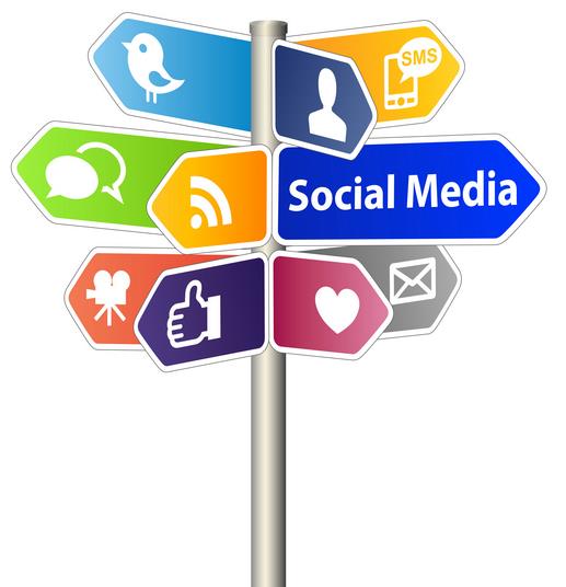 Agenda 1. Themen & Inhalte als Erfolgsfaktoren 2. Der Blog als Zentrum des Content Marketings 3. Inhalte streuen via Social Media - Eigene vs.