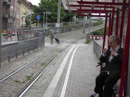 Grundsätzliches Begleitmobilität / Mobilität von Kindern und älteren Menschen / Barrierefreiheit Umfeld so gestalten, dass Kinder / Ältere sicher und alleine mobil sein