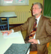 4 Lehrergesundheit tlv Lehrergesundheitstage 2006 In insgesamt acht Orten in Thüringen wurde den Lehrerinnen und Lehrern Hilfe zur Selbsthilfe angeboten, denn, so der tlv Landesvorsitzende Rolf Busch