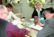 6 Lehrergesundheit Lehrer trafen sich in Bad Liebensteiner Klinik Lehrer ist die räumliche Umgebung. An dritter Stelle steht erst der Lehrende.