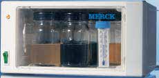 ReadyCULT Enterokokken 1 1 Blister zu 100 ml Probe geben und mischen 2 18-24 h bei 35-37 C bebrüten 3 Interpretation der Ergebnisse Positiv Farbumschlag nach blau-grün Negativ kein Farbumschlag nach