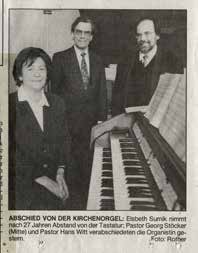 1 3 4 2 Singen und Anpacken 5 1 Rohbau Hütte aus Kirchenbänken - 2009 2 Anbringung Dohlenkasten auf dem Glockenturm - 2012 3