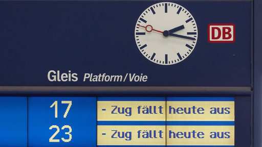17.10 Uhr Service: Rechte: WDR Und wieder streikt die Bahn Welche Rechte haben Kunden? Und wieder streikt die Bahn. Die Deutsche Bahn AG hat einen Ersatzfahrplan eingerichtet und versucht 30 Prozent der Fahrgäste auf den Weg zu bringen.
