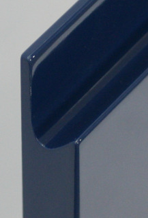 INTEGRAcolor Pigmentiert lackierte Kofferfront mit Grifffräsung MDF 22mm, lackierfähig beschichtet, Kanten mehrfach gefüllert.