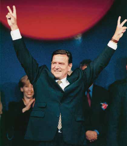 30) 14. Mai 1998: US-Präsident Bill Clinton und Bundeskanzler Helmut Kohl in Berlin beim Festakt zum 50.