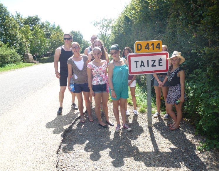 Rückblick Vom 23. bis 31. August fand unsere Jugendfreizeit wieder in Taizé (in Burgund in Frankreich) statt.