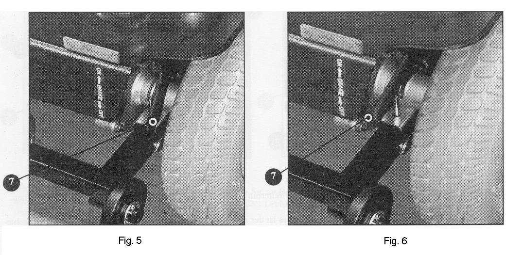4.4 Entkoppeln des Motors Wenn die Fahrwippe (vorwärts/rückwärts) nicht aktiviert wird oder der Schlüssel nicht eingesetzt ist, wird automatisch eine Magnetbremse aktiviert.