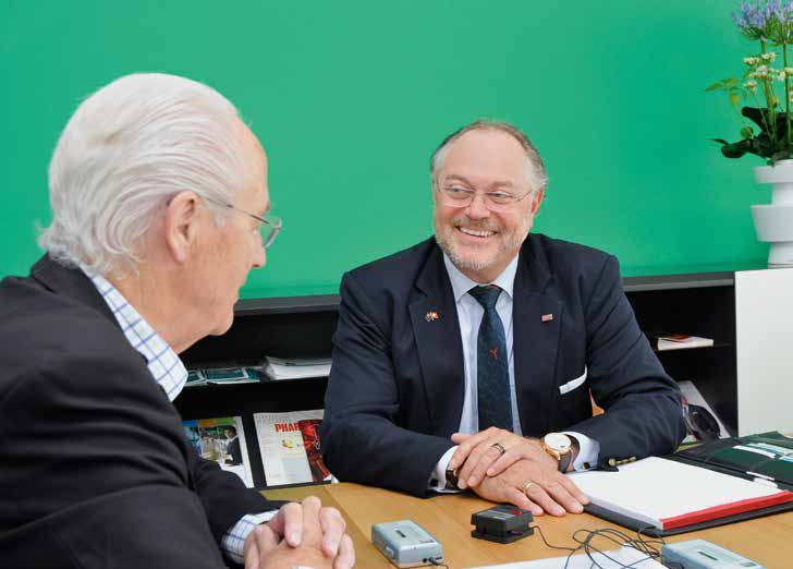 60 Jahre GSIA/GSIA-Stiftung Dienstag, 28. Juni 2016 frühmorgens am Sitz der CSL Behring AG in Bern: Uwe E. Jocham (rechts), Präsident des Stiftungsrates der GSIA-Stiftung, im Gespräch mit Dr.