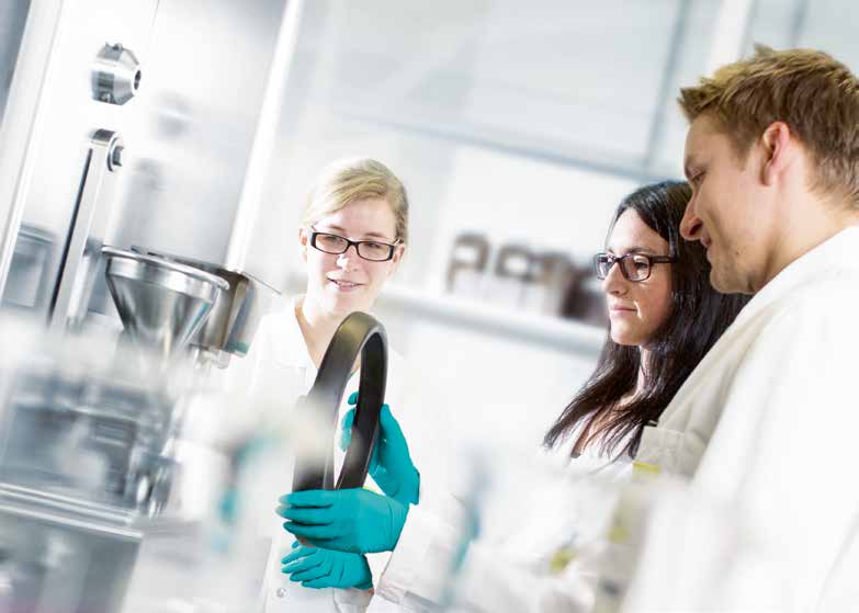 Wir bilden Spezialisten für die pharmazeutische Industrie aus Schwerpunkte unseres Bachelor- und Masterstudiums in Pharma Technologie: Formulierungsentwicklung