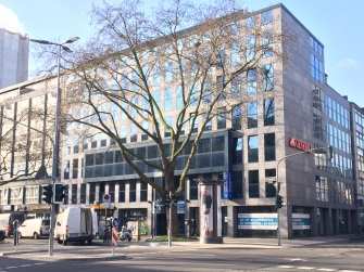 EXPOSÉ Büromietfläche in begehrter Innenstadtlage Immermannstraße 15, 40210 Düsseldorf Provisionsfrei Zusammenfassung Fläche: ca. 450 m² (teilbar in zwei Einheiten) Mietzins: 12,40 EUR/m² (zzgl. MwSt.