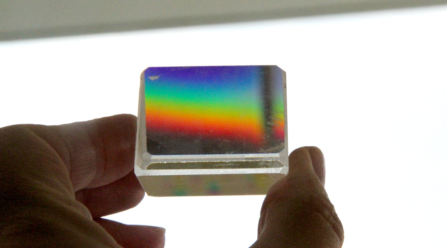 Prisma erzeugt Spektrum Eigenes Bild Lichtquelle