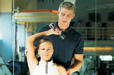 28 BERUFSAUSBIDLUNG Fachsportlehrer -Fitness und Gesundheit- Die Deutsche Fitness Akademie ist mit modernstem Trainingsequipment und Präsentationsmedien ausgestattet.